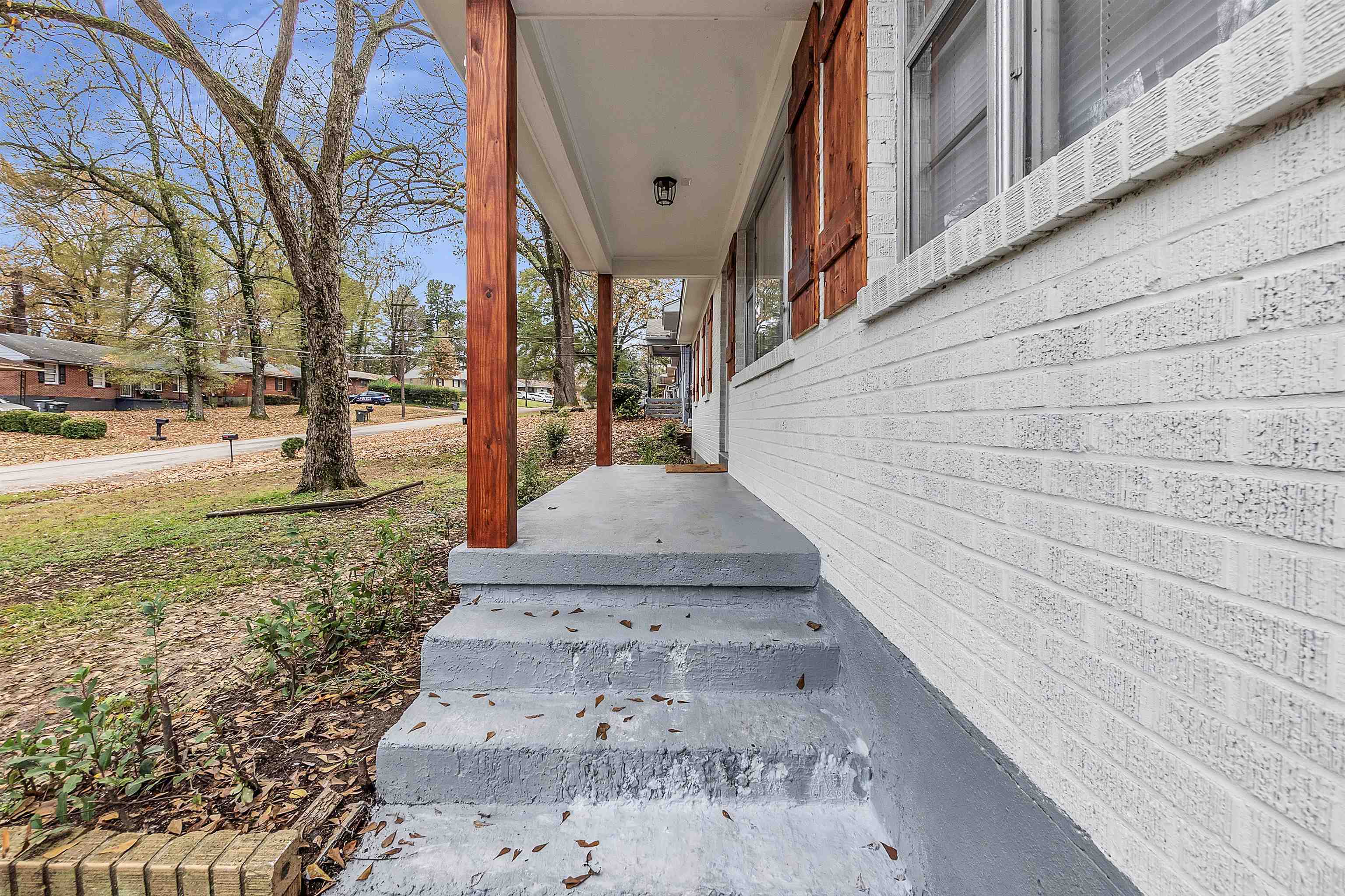 4155 Coventry Drive Memphis, TN 38127 - Photo 2 of 20 a view of a pathway of a house