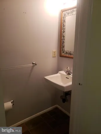 $2,900 | 7341 Golden Horseshoe Court, Springfield, VA 22153