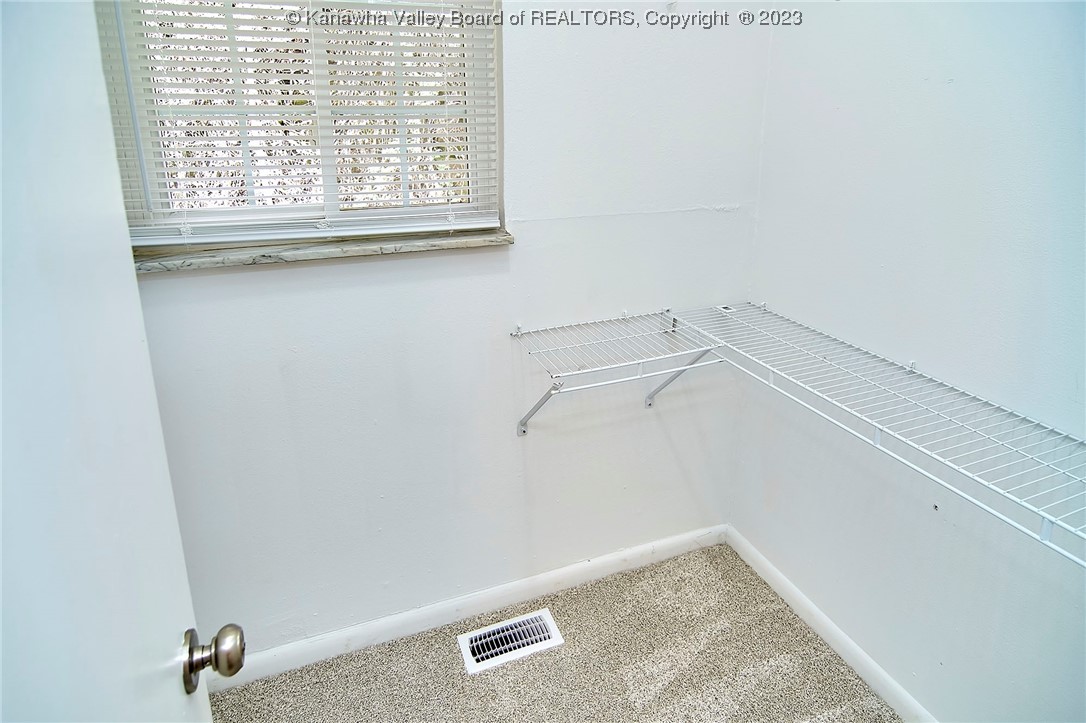 1566 Smith Road Charleston, WV 25314 - Photo 17 of 24 Gallery Image 17
