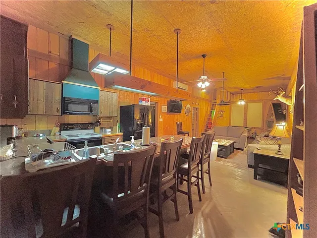 $319,000 | 3053 West Monroe Avenue, Port O'Connor, TX 77982