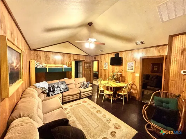 $319,000 | 3053 West Monroe Avenue, Port O'Connor, TX 77982