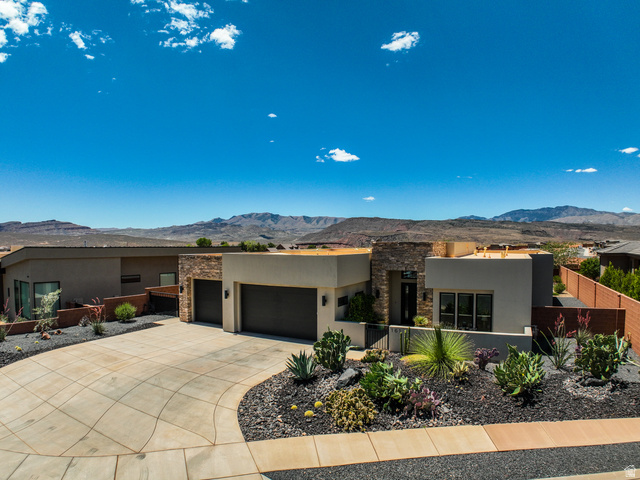161 North Arrowhead Lane Ivins, UT 84738 - Photo 1 of 47