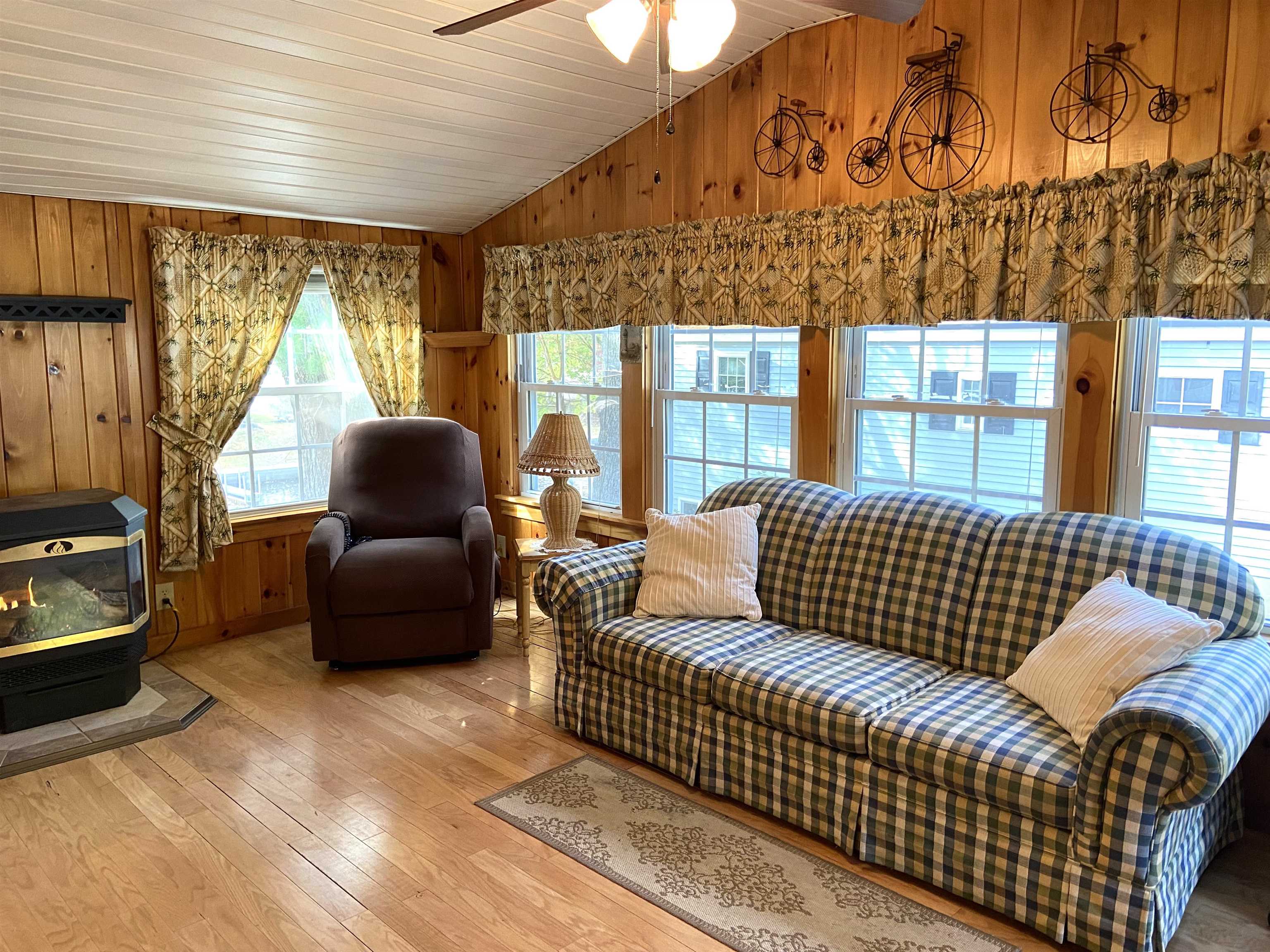 25 East Marina Road, Unit 25 Gilford, NH 03249 - Photo 15 of 23 Gallery Image 15