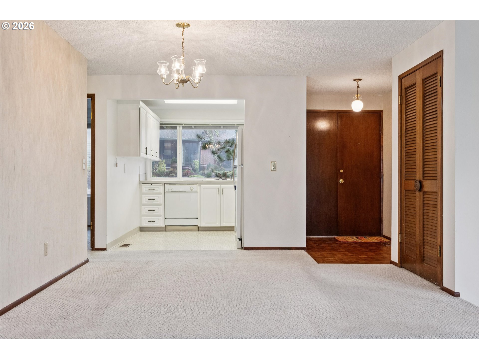 15116 Southwest Trillium Lane Beaverton, OR 97007 - Photo 8 of 30 Dining Room