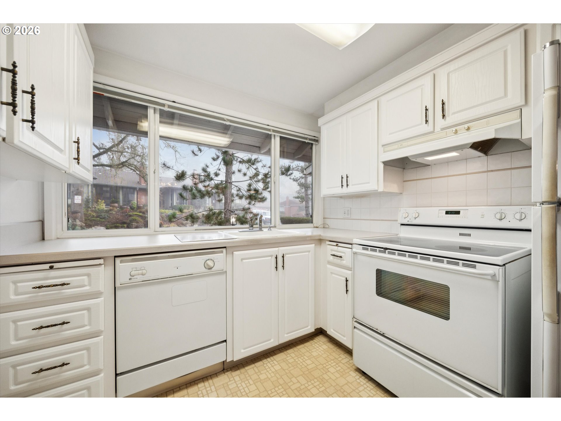 15116 Southwest Trillium Lane Beaverton, OR 97007 - Photo 10 of 30