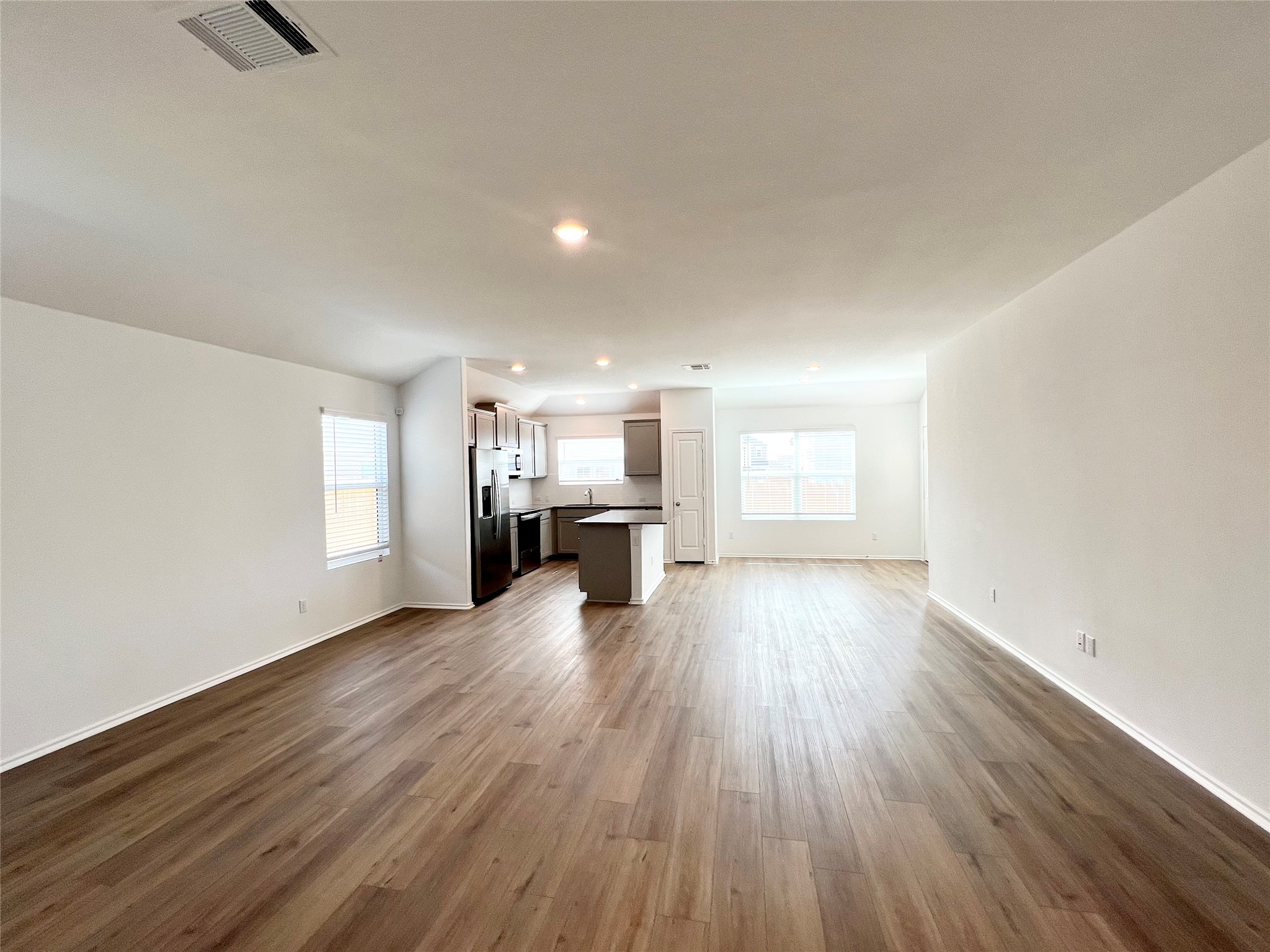 157 Perfect World Loop Jarrell, TX 76537 - Photo 8 of 21