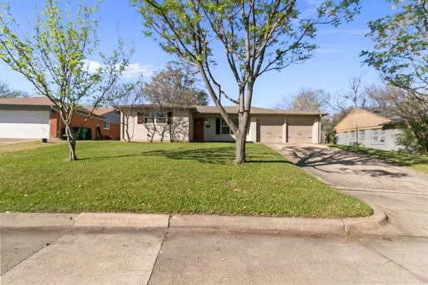 $2,275 | 5312 Odessa Avenue, Fort Worth, TX 76133