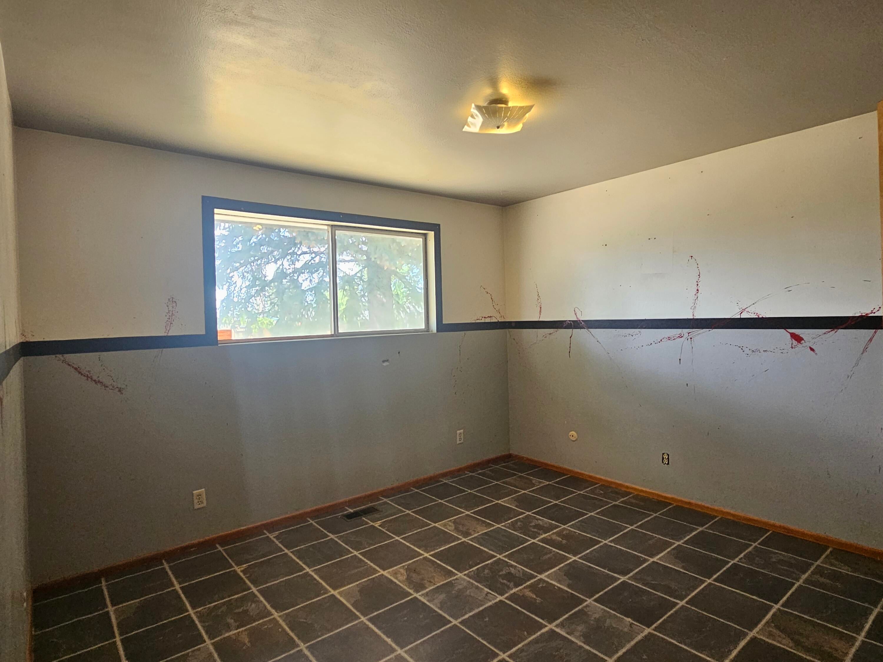 7649 Booth Road Klamath Falls, OR 97603 - Photo 11 of 21 12. Bedroom 2