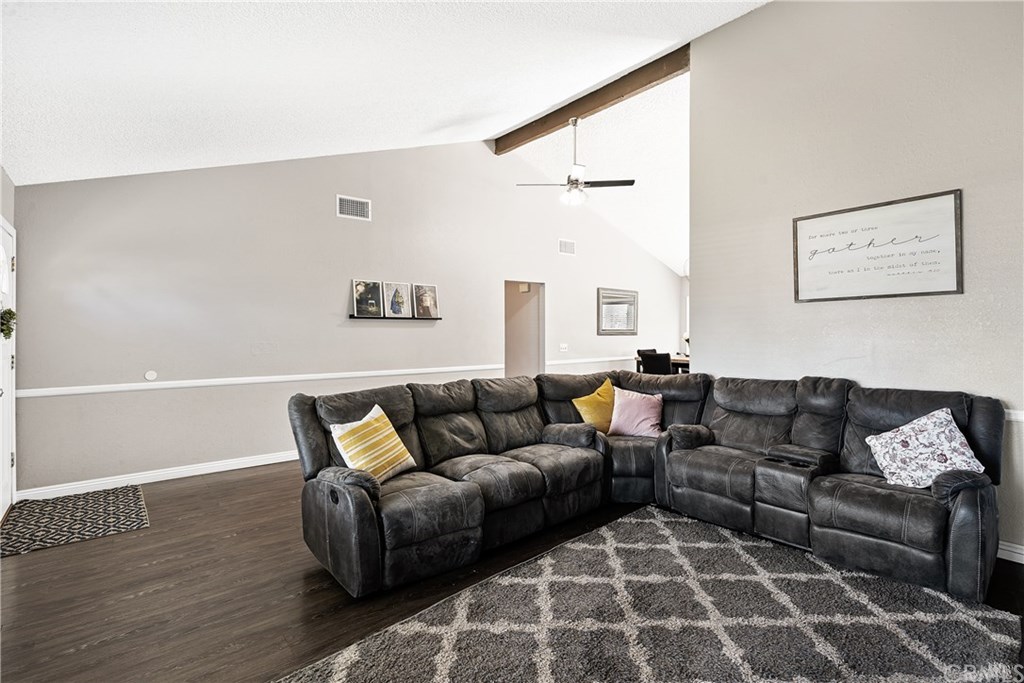 9150 Coral Tree Lane Riverside, CA 92503 - Photo 4 of 22 Gallery Image 4
