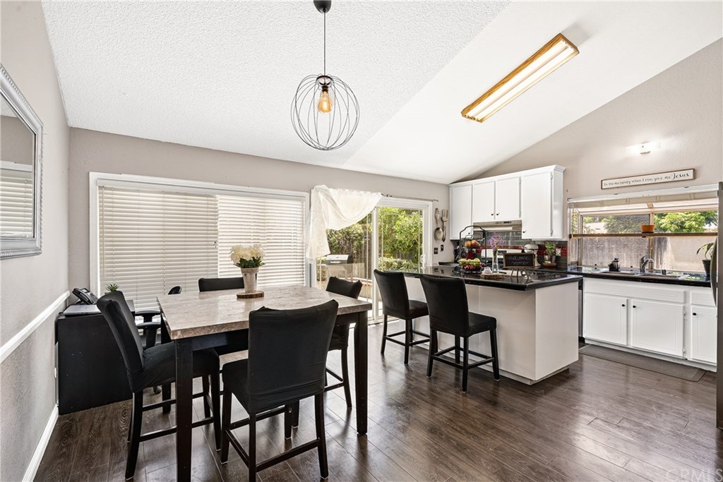 9150 Coral Tree Lane Riverside, CA 92503 - Photo 6 of 22 Gallery Image 6