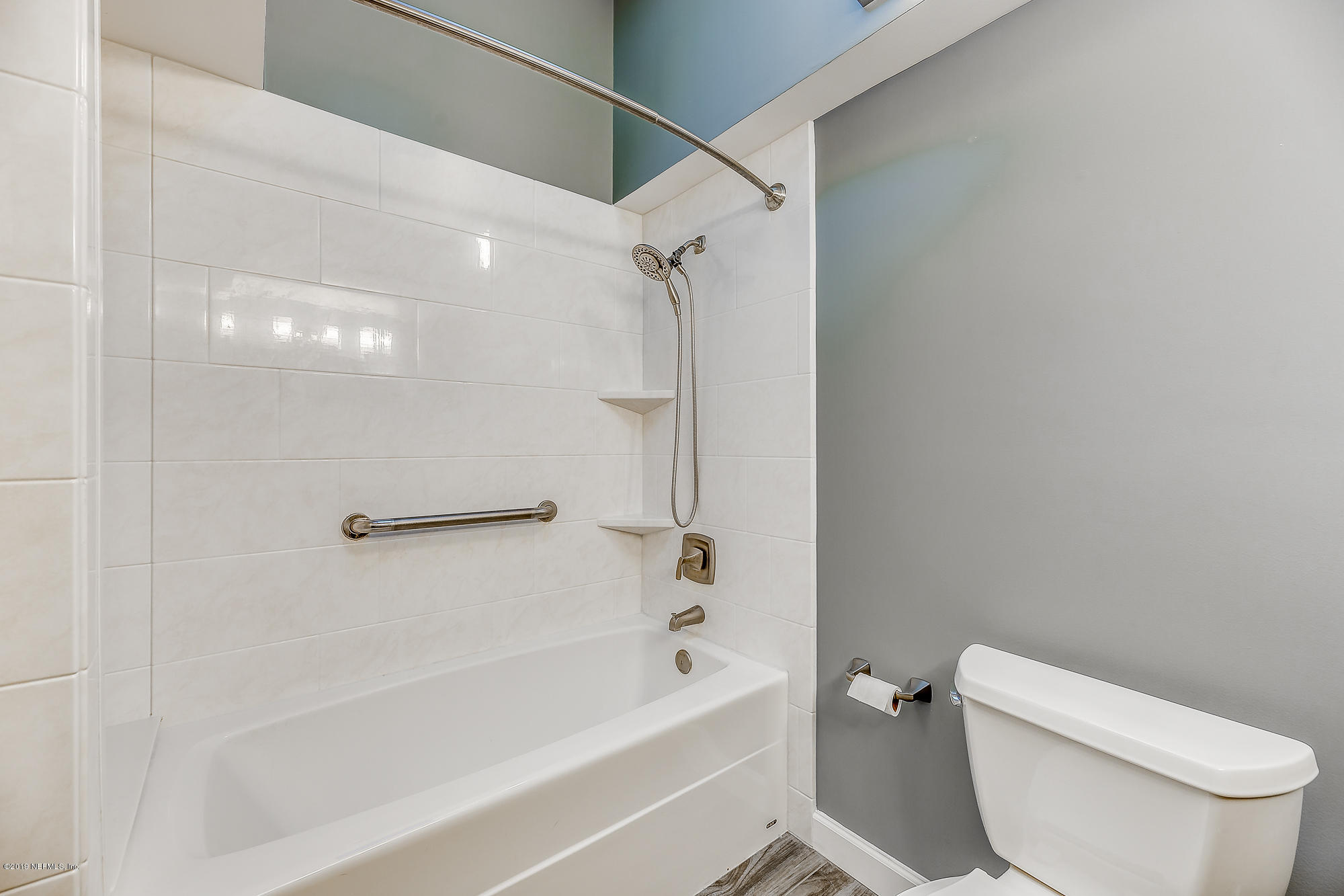 1563 Charon Road Jacksonville, FL 32205 - Photo 29 of 58 Master Bath