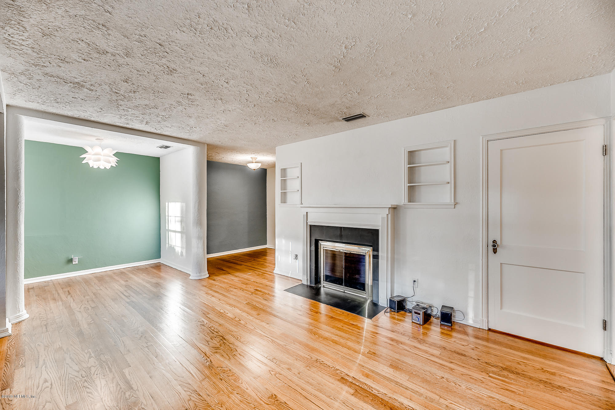 1563 Charon Road Jacksonville, FL 32205 - Photo 9 of 58 LR