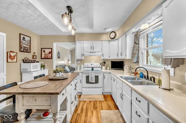 $355,000 | 10345 Whispering Winds Drive, Indianapolis, IN 46234