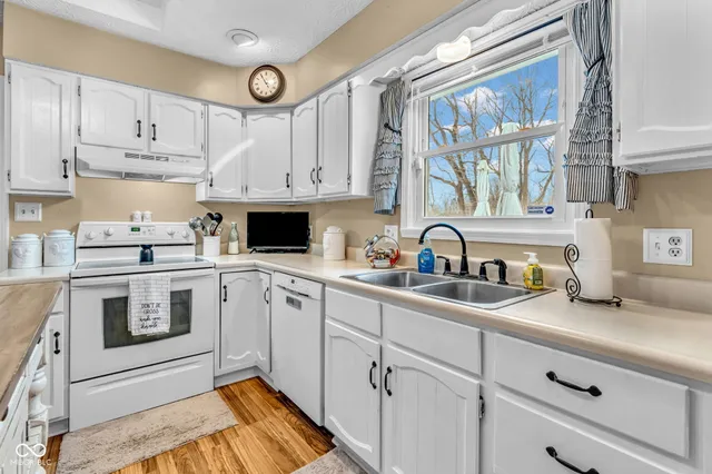 $355,000 | 10345 Whispering Winds Drive, Indianapolis, IN 46234