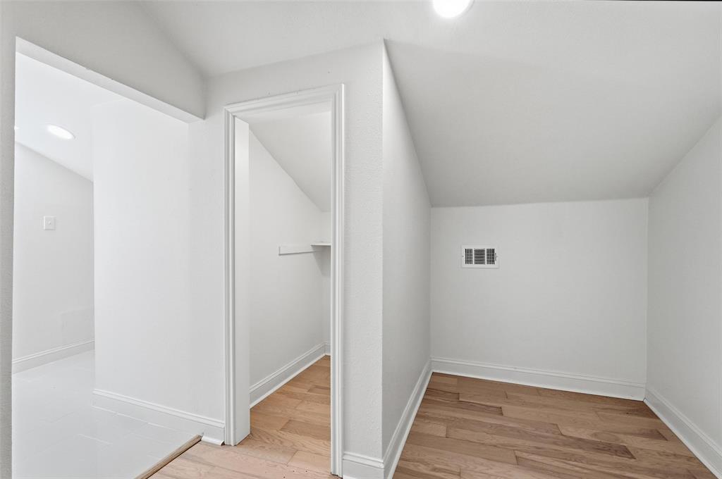 10332 Muskogee Circle Dallas, TX 75217 - Photo 27 of 39 a view of an empty room