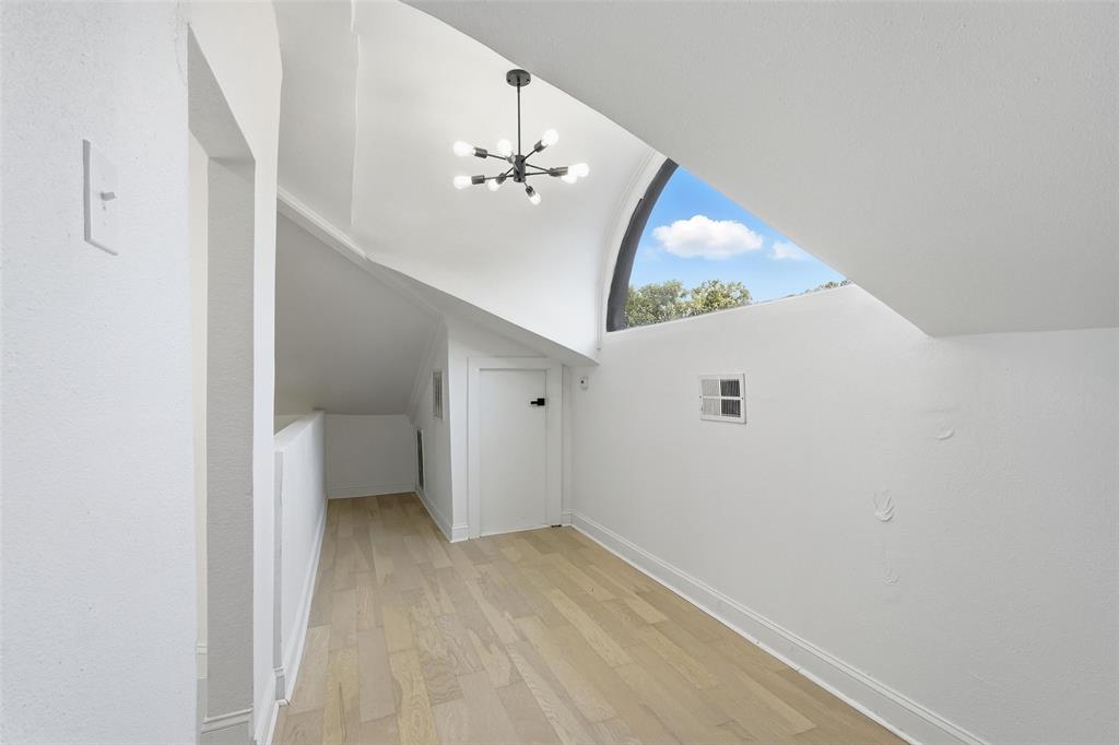 10332 Muskogee Circle Dallas, TX 75217 - Photo 30 of 39 a view of a hallway with workspace
