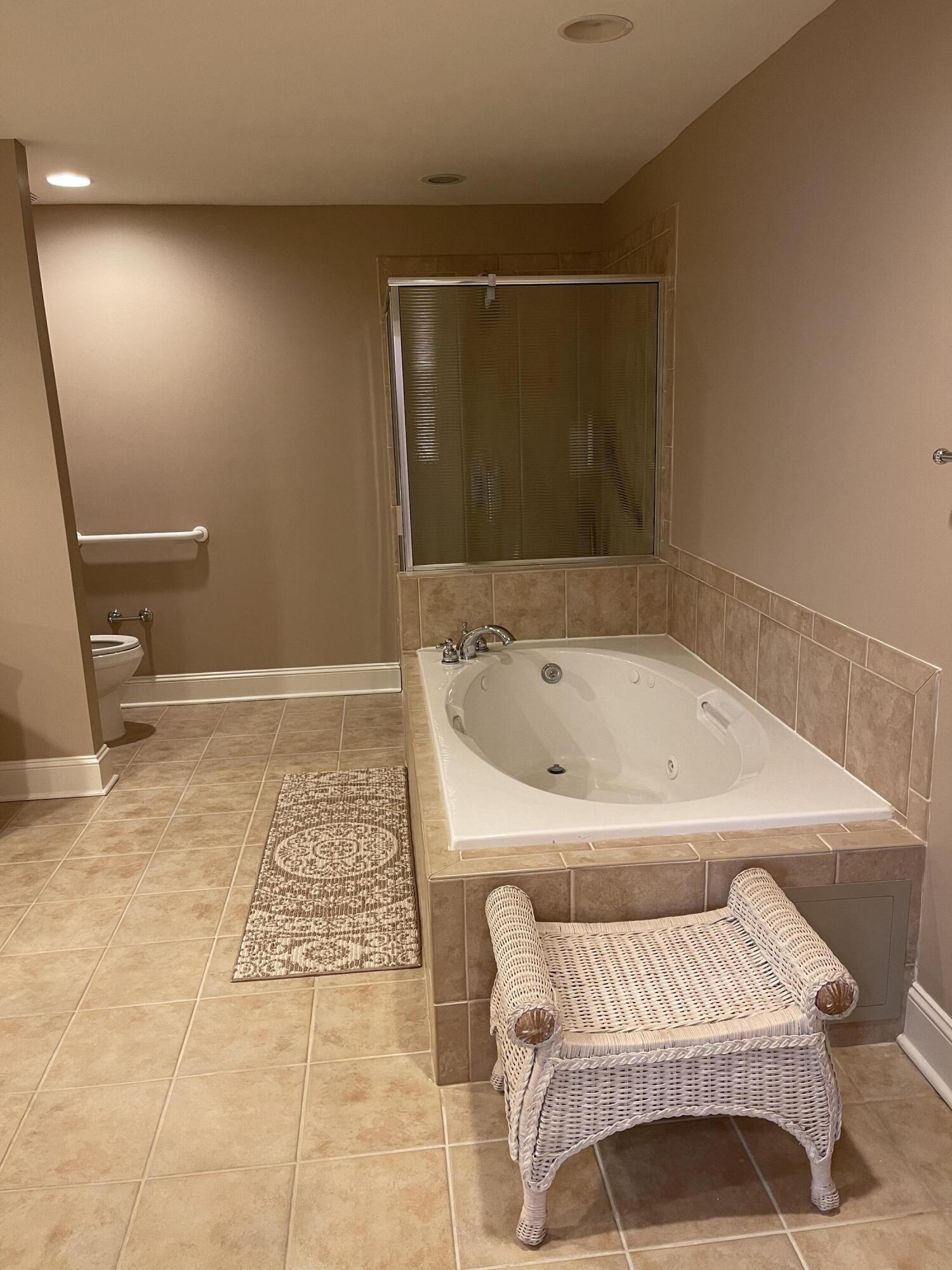 498 Albemarle Road, Unit 201 Charleston, SC 29407 - Photo 28 of 38 B387D48E-D07C-4D55-97F5-6AD3650A92DD