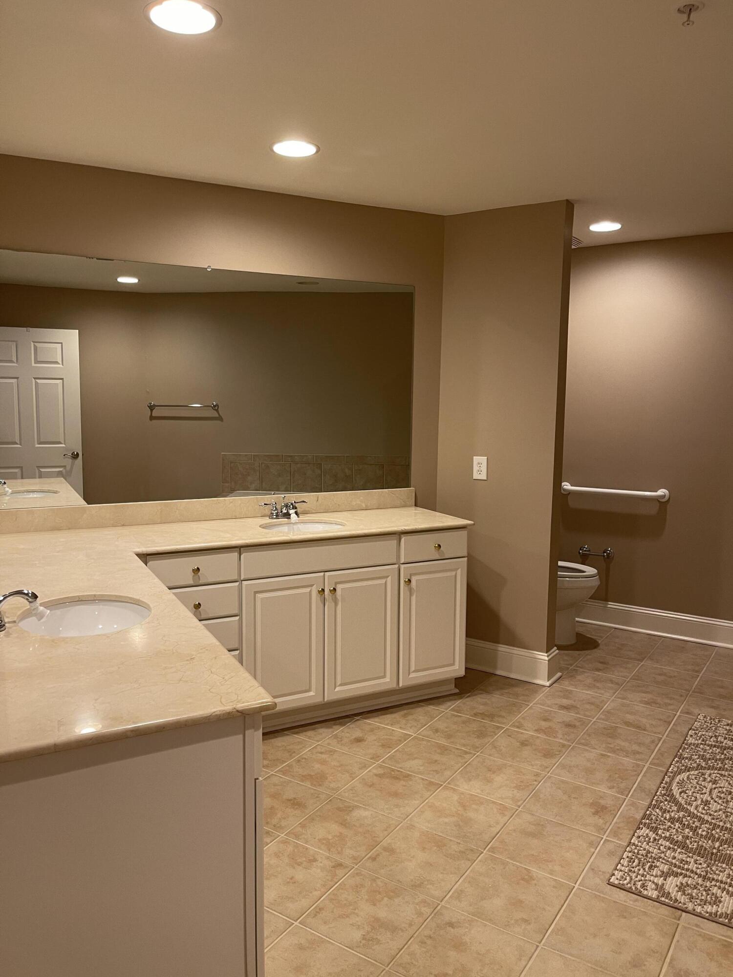 498 Albemarle Road, Unit 201 Charleston, SC 29407 - Photo 29 of 38 85558384-90CD-4E27-9C4B-56A56E346106