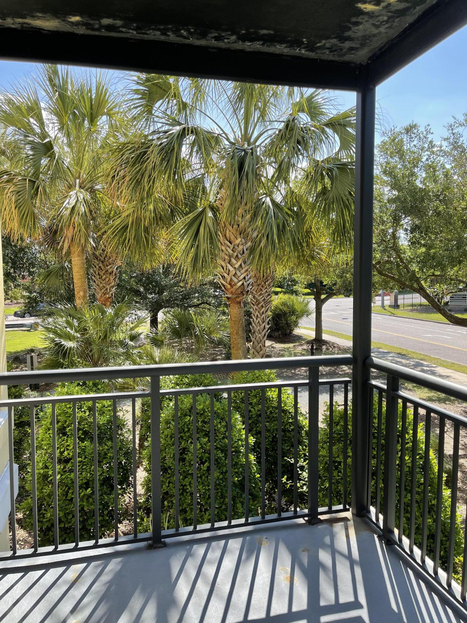 498 Albemarle Road, Unit 201 Charleston, SC 29407 - Photo 31 of 38 D52AB01E-892A-45A2-BC0C-0F8D395CC95D