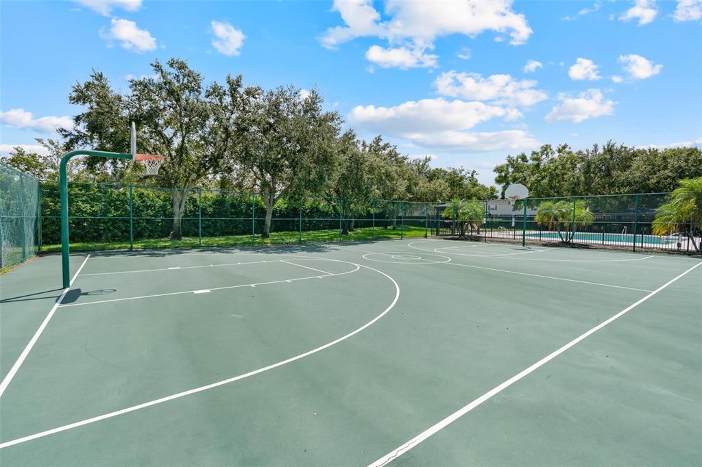 325 Longshadows Court Ocoee, FL 34761 - Photo 33 of 34 a view of a tennis court