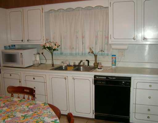 1786 Banning Road Dawson, PA 15428 - Photo 3 of 8 Kitchen.
