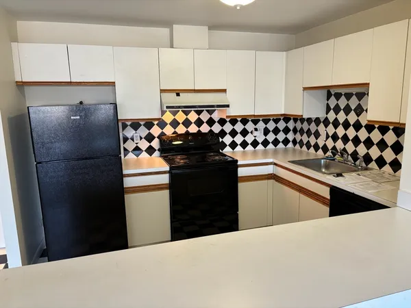 $2,800 | 1 Carey Circle, Unit 408, Revere, MA 02151