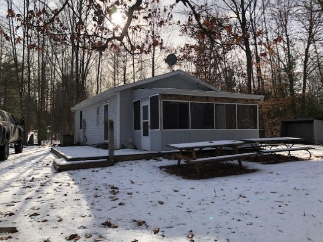 4728 East Fox Road Hart, MI 49420 - Photo 4 of 12 Exterior