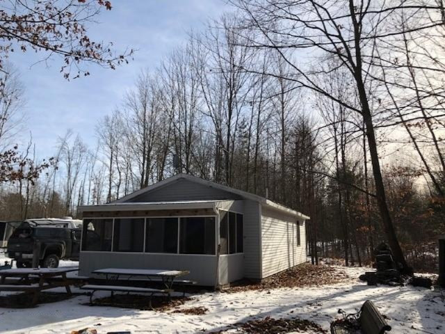 4728 East Fox Road Hart, MI 49420 - Photo 5 of 12 Exterior 2