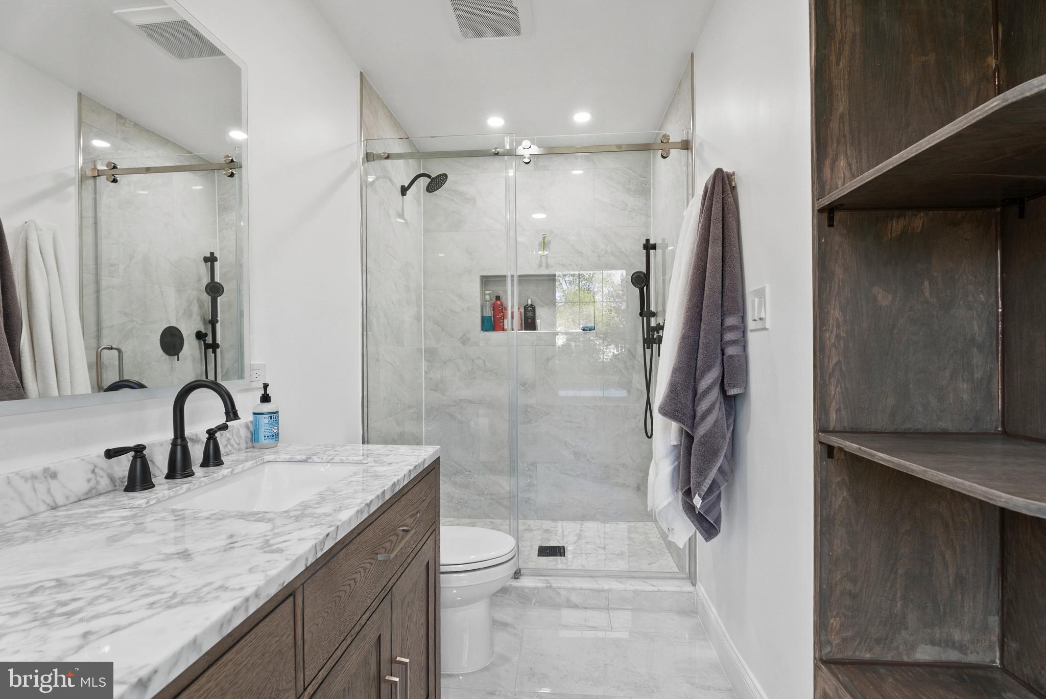 13054 Tarragon Road Reisterstown, MD 21136 - Photo 30 of 68 Primary bathroom
