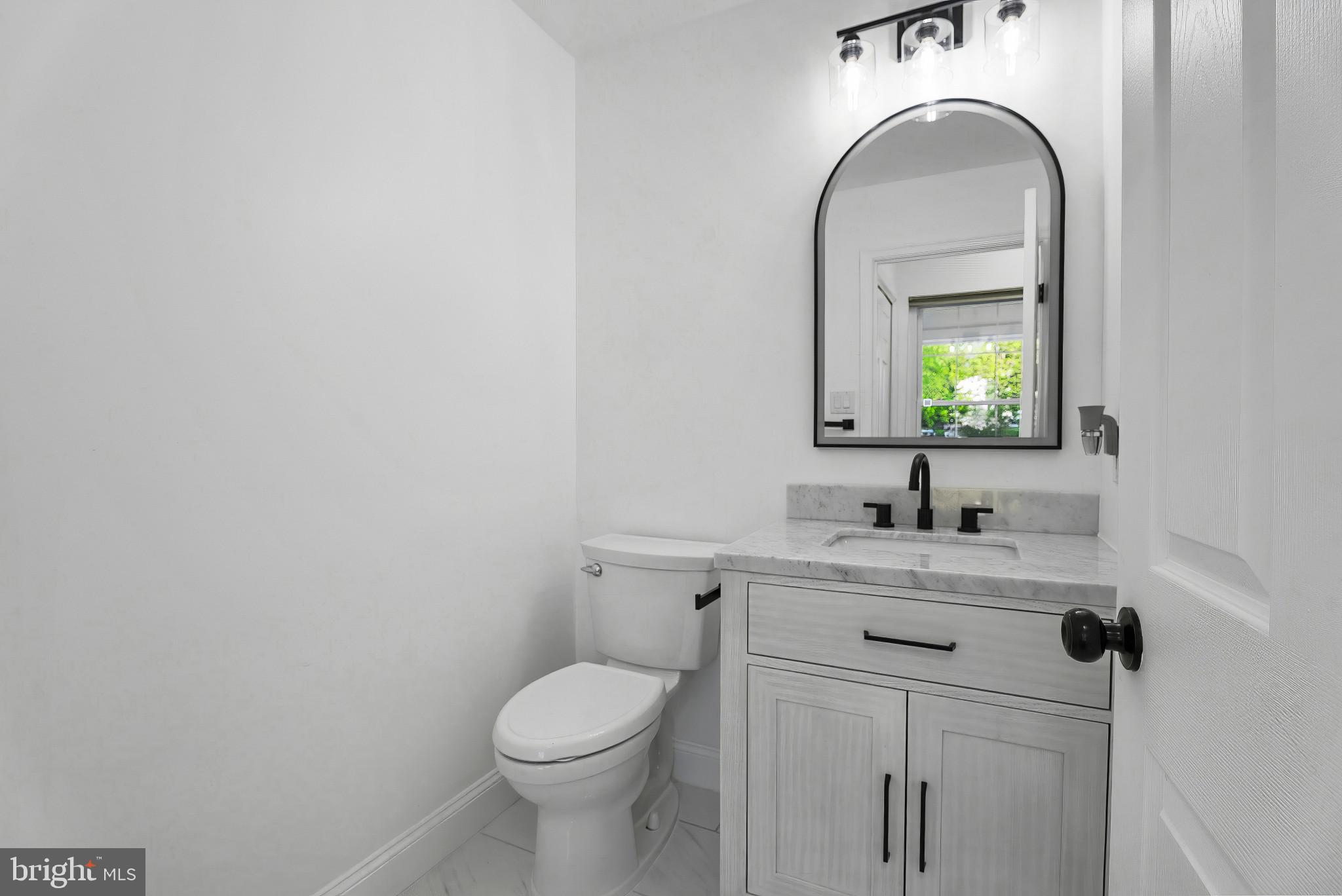 13054 Tarragon Road Reisterstown, MD 21136 - Photo 37 of 68 Full bathroom
