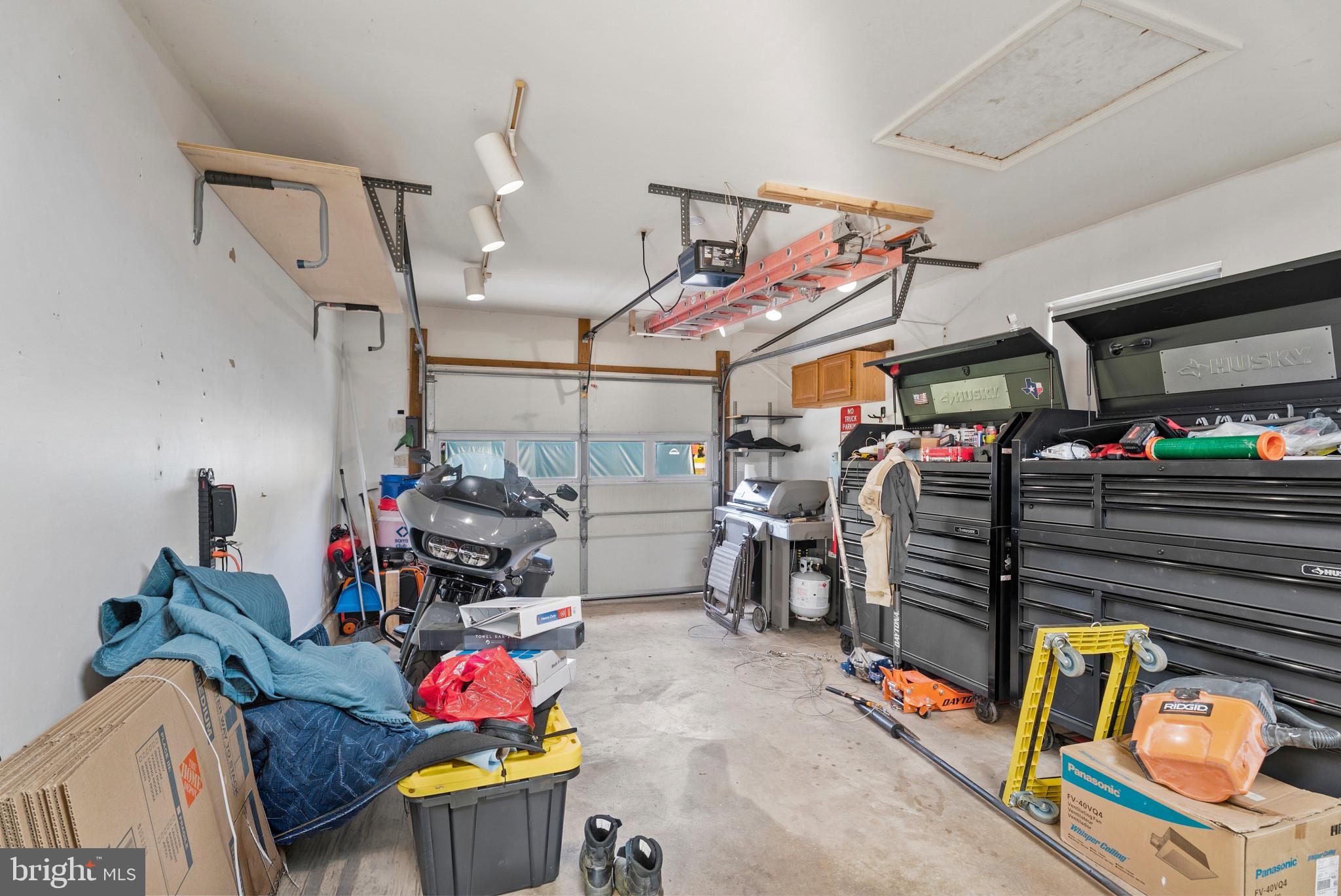 13054 Tarragon Road Reisterstown, MD 21136 - Photo 63 of 68 Garage