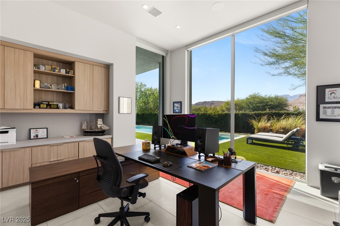94 Hawk Ridge Drive Las Vegas, NV 89135 - Photo 19 of 60