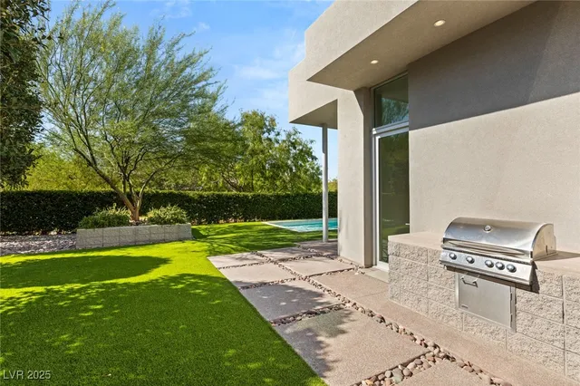 $8,500,000 | 94 Hawk Ridge Drive, Las Vegas, NV 89135
