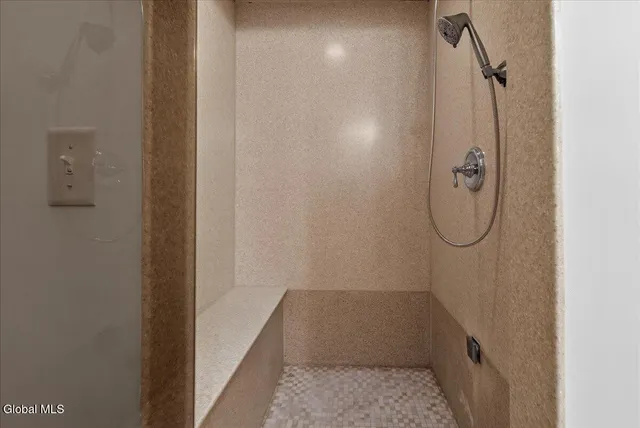 $2,500 | 54 Freemans Bridge Road, Unit 54A, Glenville, NY 12302