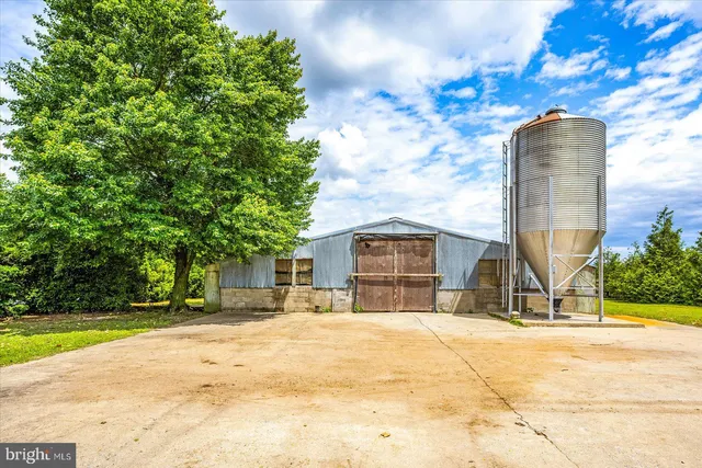 $769,900 | 8807 Woodland Ferry Road, Laurel, DE 19956