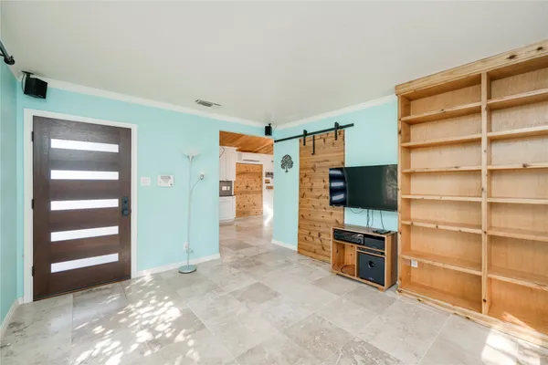 $3,999 | 2404 Barton Skyway, Austin, TX 78704