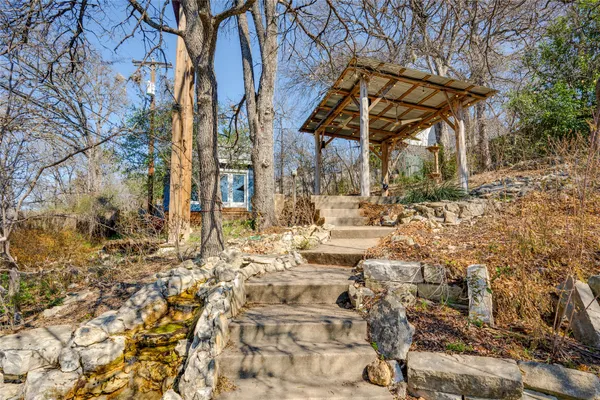 $3,999 | 2404 Barton Skyway, Austin, TX 78704