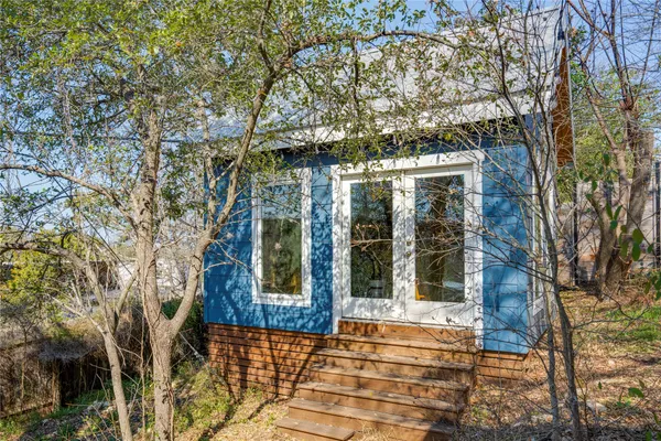 $3,999 | 2404 Barton Skyway, Austin, TX 78704