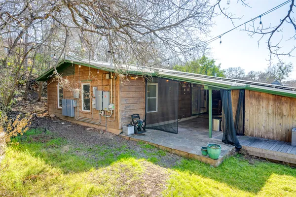 $3,999 | 2404 Barton Skyway, Austin, TX 78704