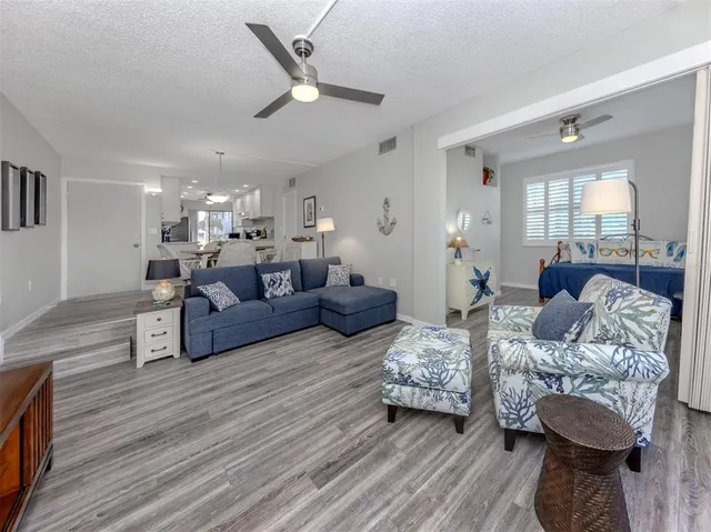 $519,900 | 1555 Tarpon Center Drive, Unit 140, Venice, FL 34285