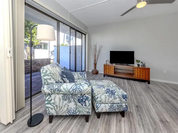 $499,000 | 1555 Tarpon Center Drive, Unit 140, Venice, FL 34285