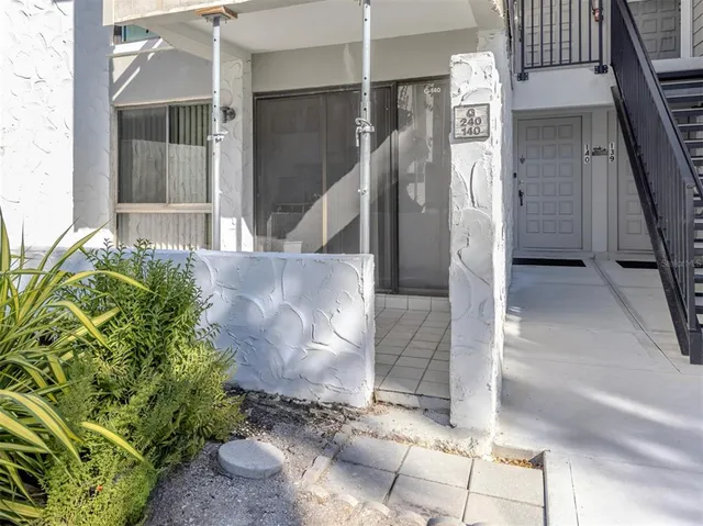 $519,900 | 1555 Tarpon Center Drive, Unit 140, Venice, FL 34285