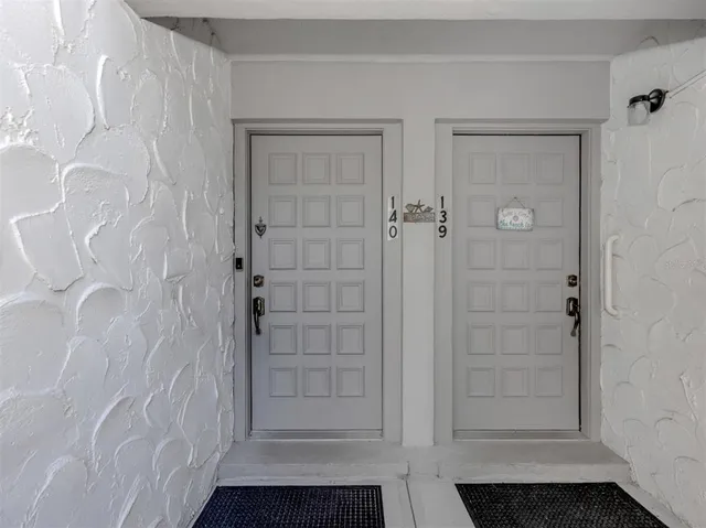 $519,900 | 1555 Tarpon Center Drive, Unit 140, Venice, FL 34285