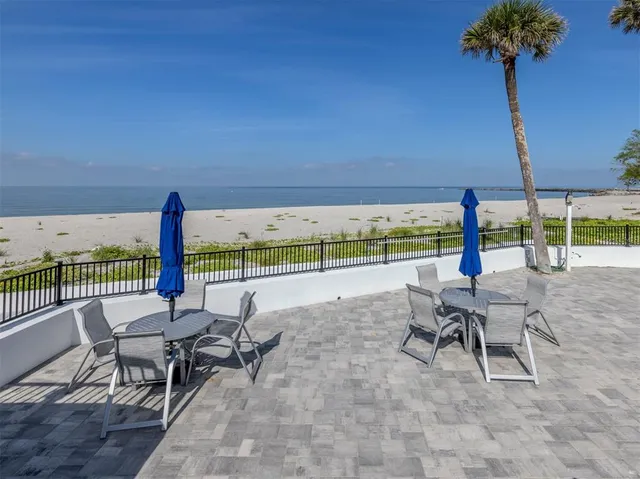 $519,900 | 1555 Tarpon Center Drive, Unit 140, Venice, FL 34285