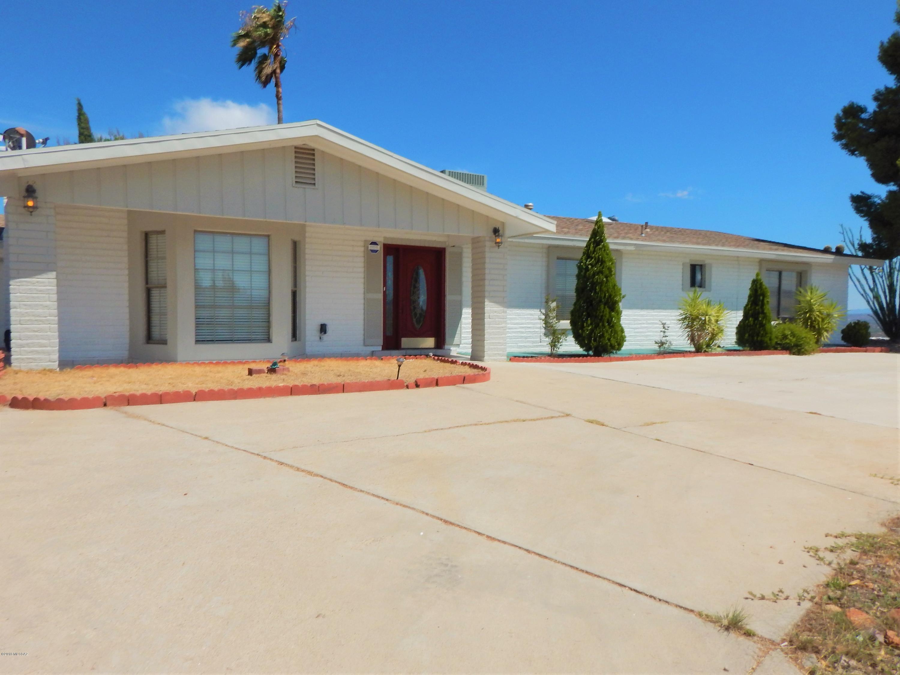 1252 Circulo Aguilar Rio Rico, AZ 85648 - Photo 1 of 24 Gallery Image 1