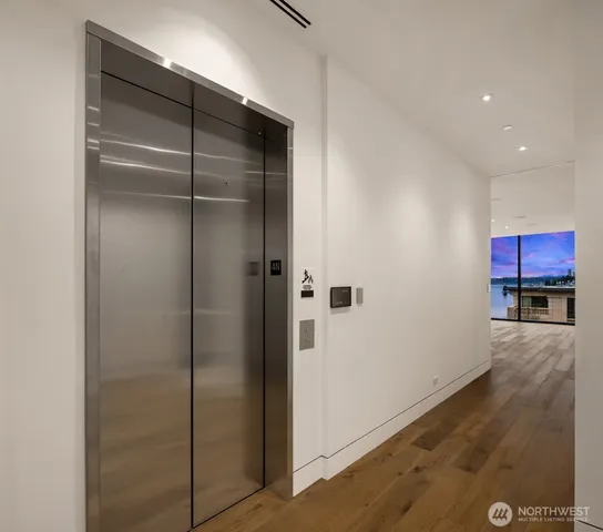 a view of a room with an empty space