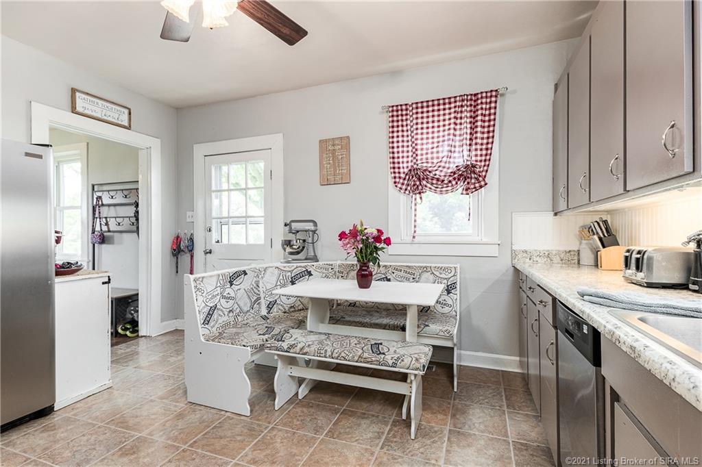5720 St Johns Road Floyds Knobs, IN 47119 - Photo 8 of 43 Gallery Image 8