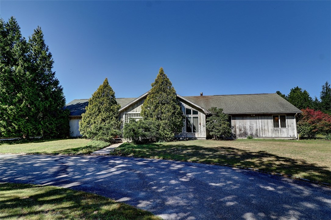 74 Swan Road Smithfield, RI 02917 - Photo 3 of 40