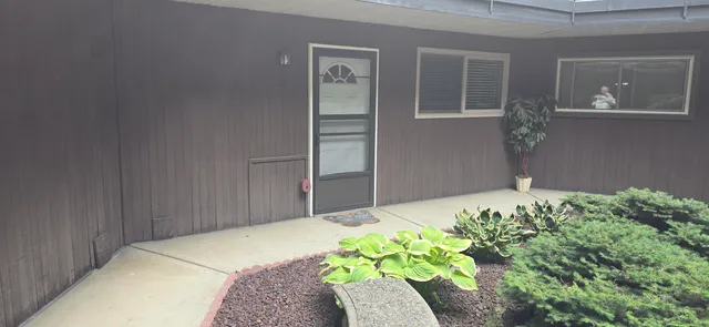 $252,500 | 9024 North Country Homes Boulevard, Unit 5, Spokane, WA 99218