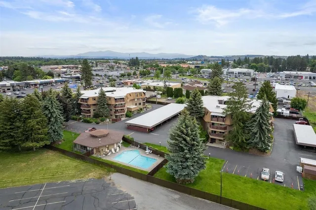$252,500 | 9024 North Country Homes Boulevard, Unit 5, Spokane, WA 99218